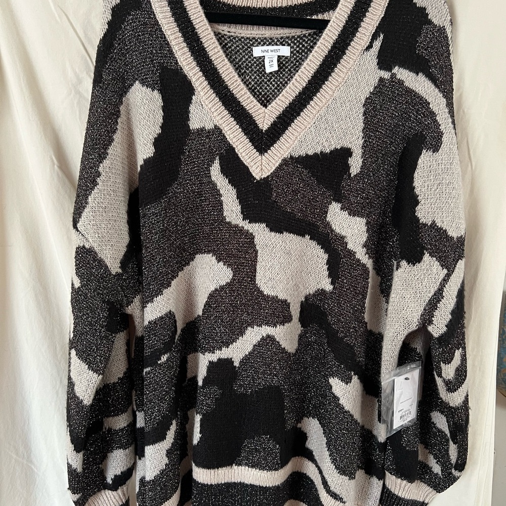 Nine West Black and Cream Knit Sweater